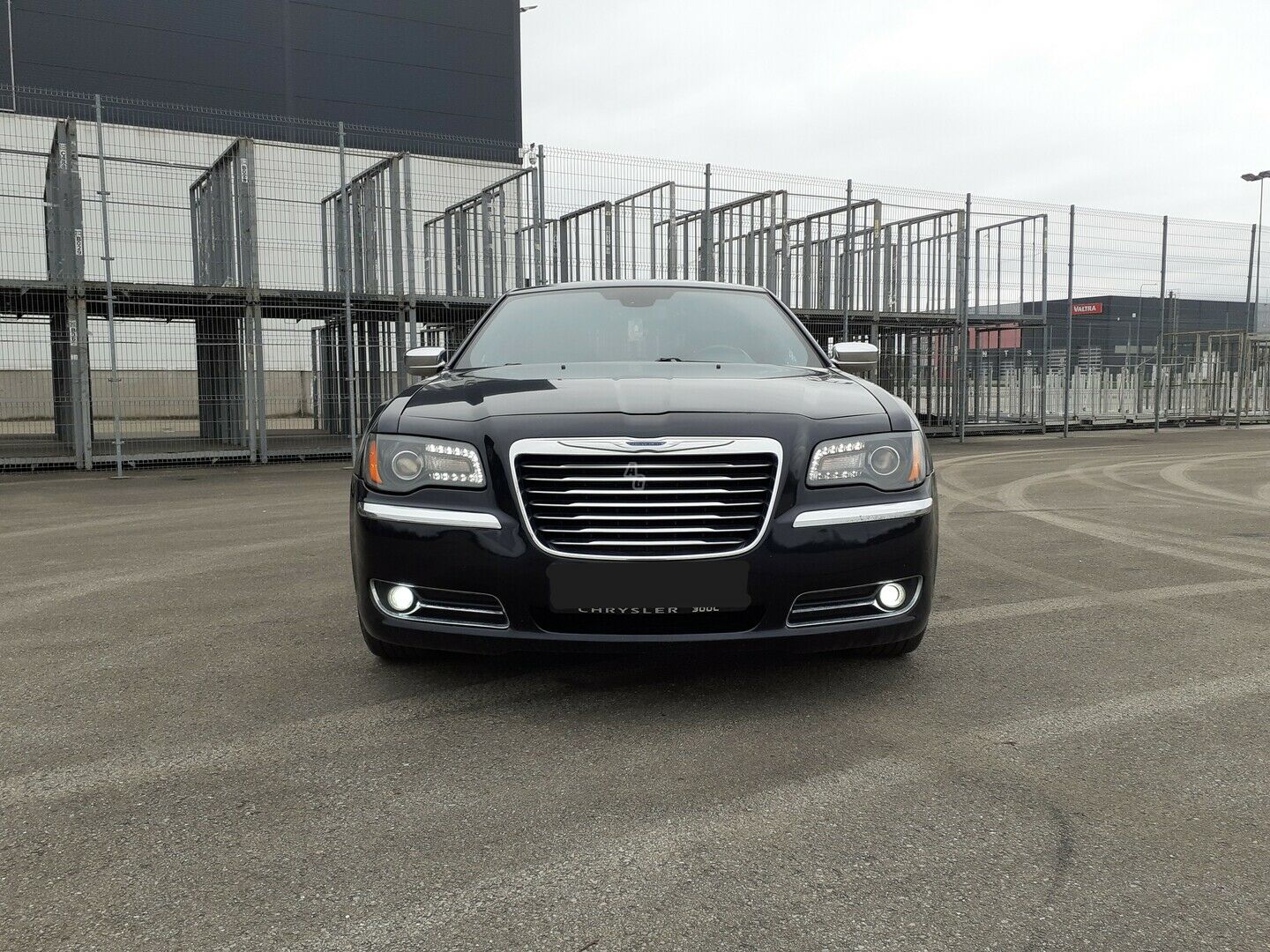 Chrysler 300C 2012 г Седан