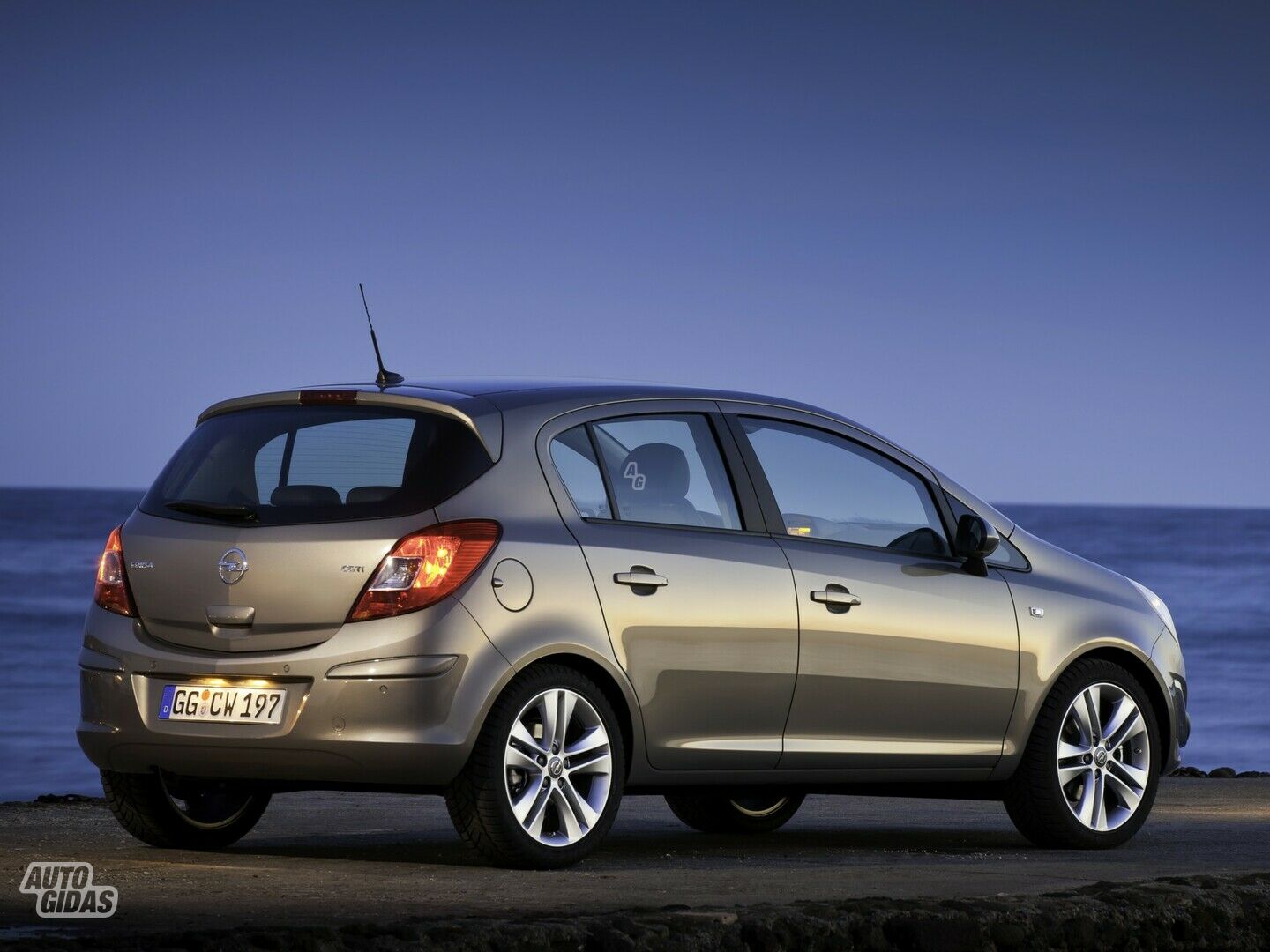 Opel Corsa D Edition "111 Jahre" 2010 y