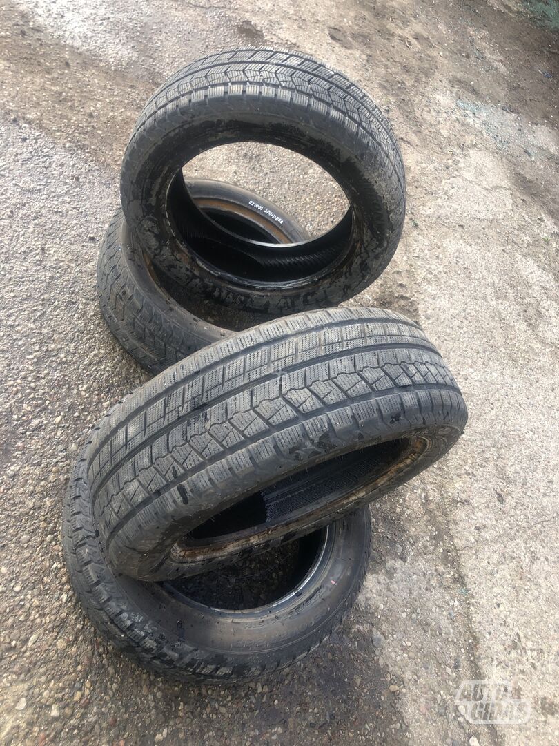 R16 universal tyres passanger car