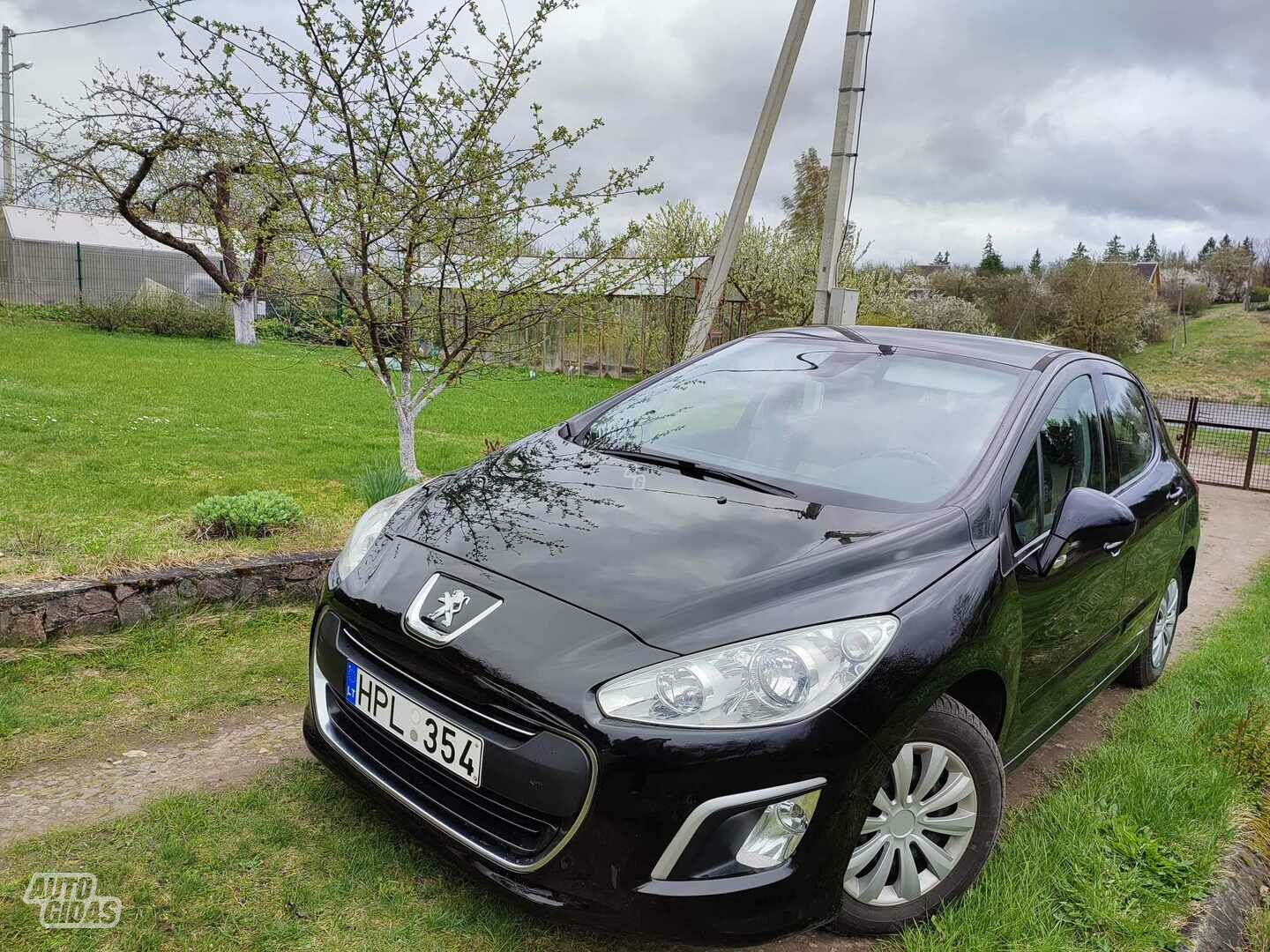 Peugeot 308 HDi Active 2012 y