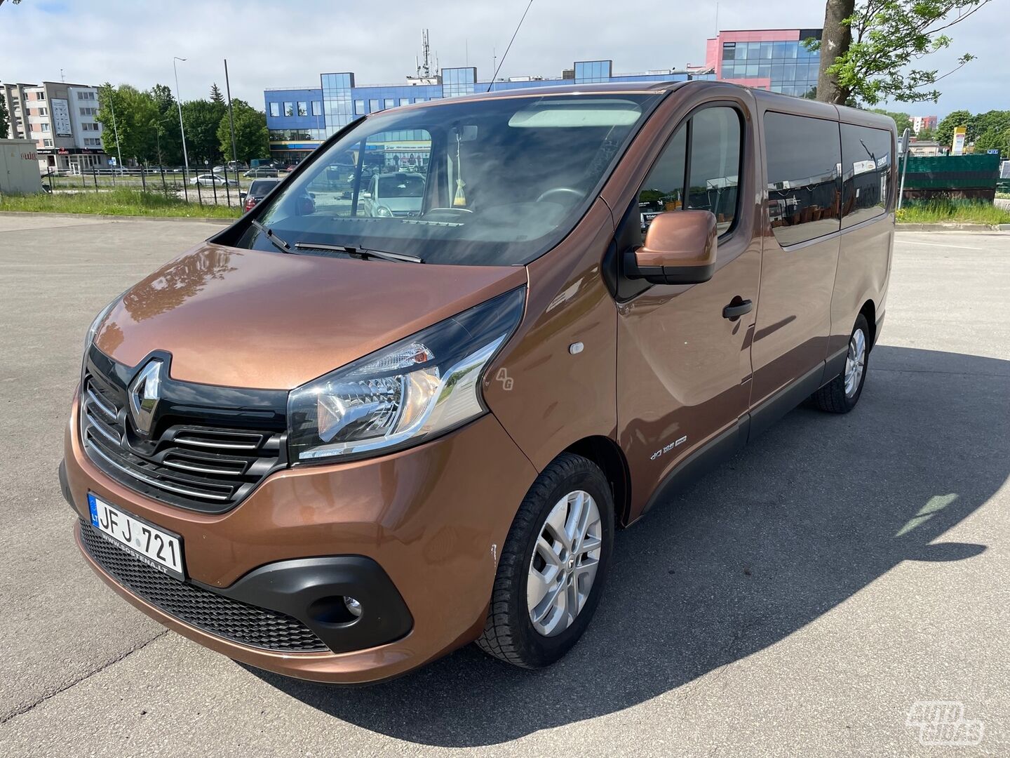 Renault Trafic 2019 y Minibus rent