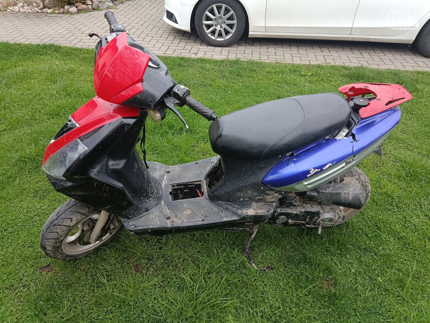 Yiben YB50QT-9 2005 y Scooter / moped