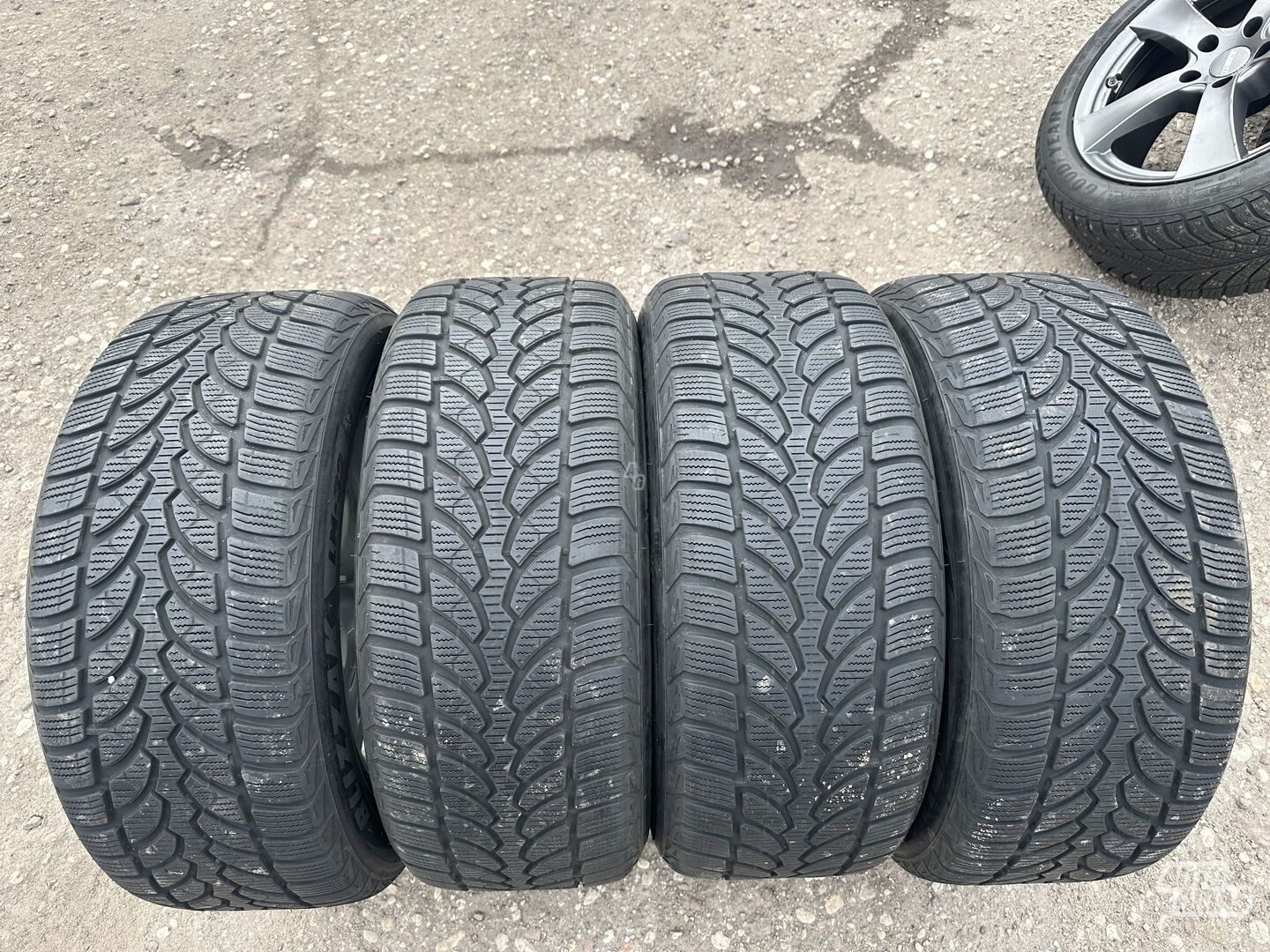 Bridgestone Siunciam, 5-6mm R16 universal tyres passanger car