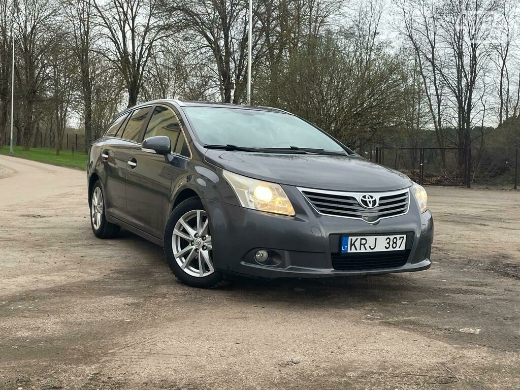 Toyota Avensis D-4D 2009 m