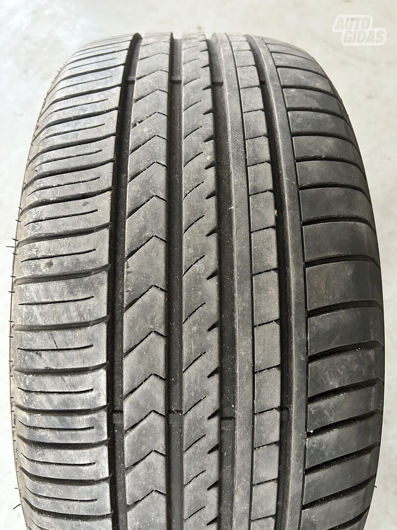 Winrun R330 R17 summer tyres passanger car