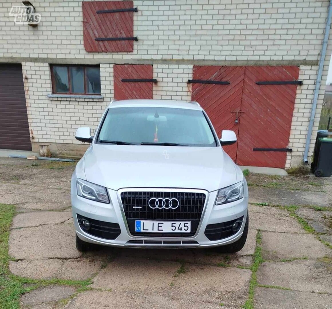 Audi Q5 2009 y Off-road / Crossover