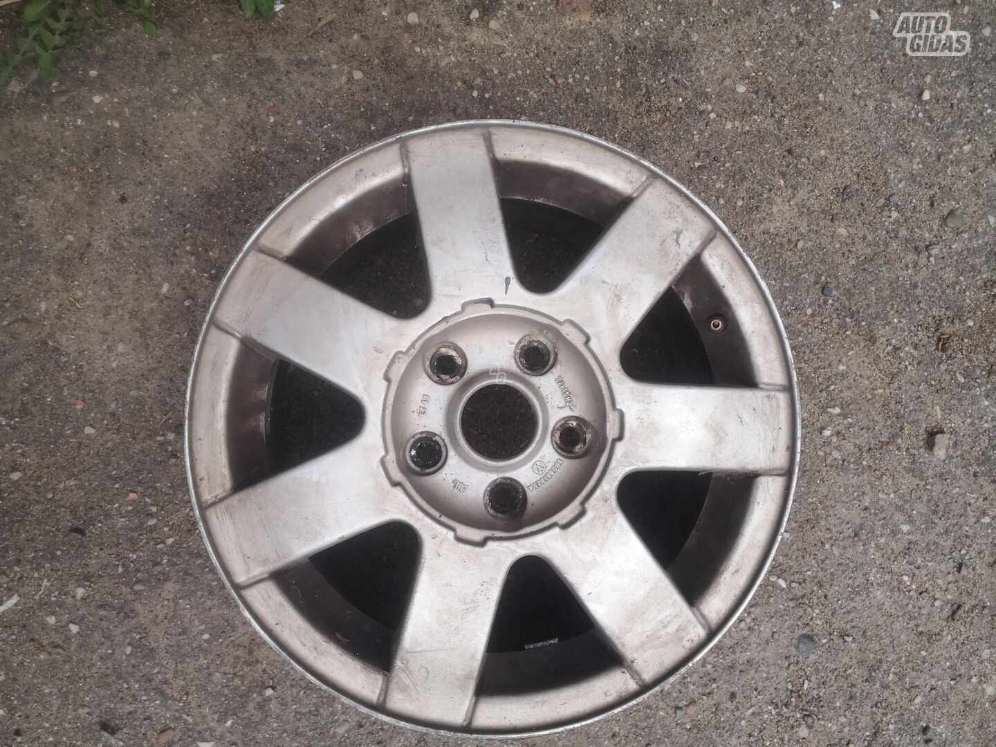 Volkswagen R15 light alloy rims