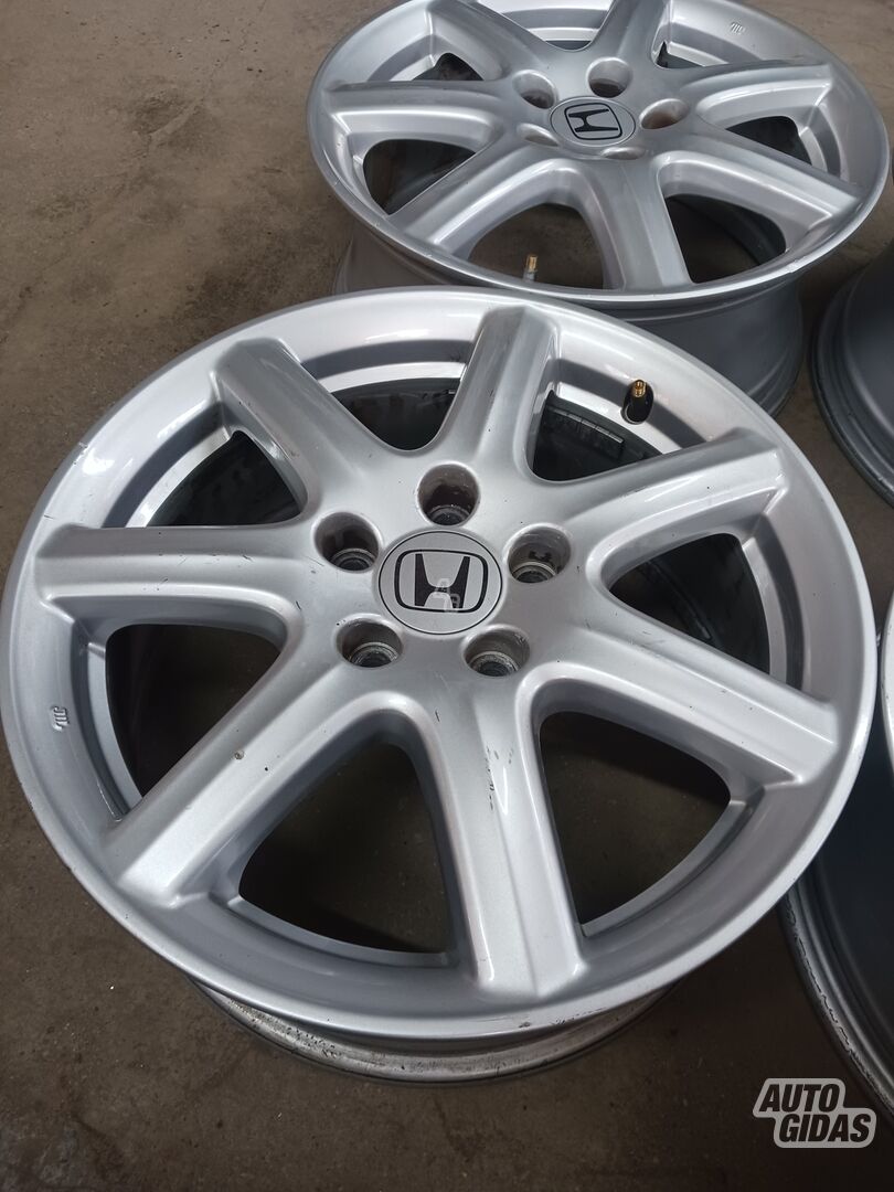 Honda Accord R17 light alloy rims