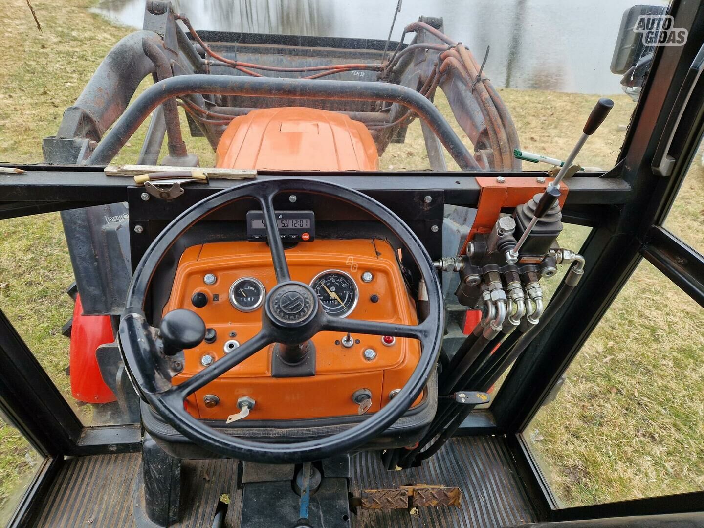 Kubota L345 DT  2000 m Traktorius