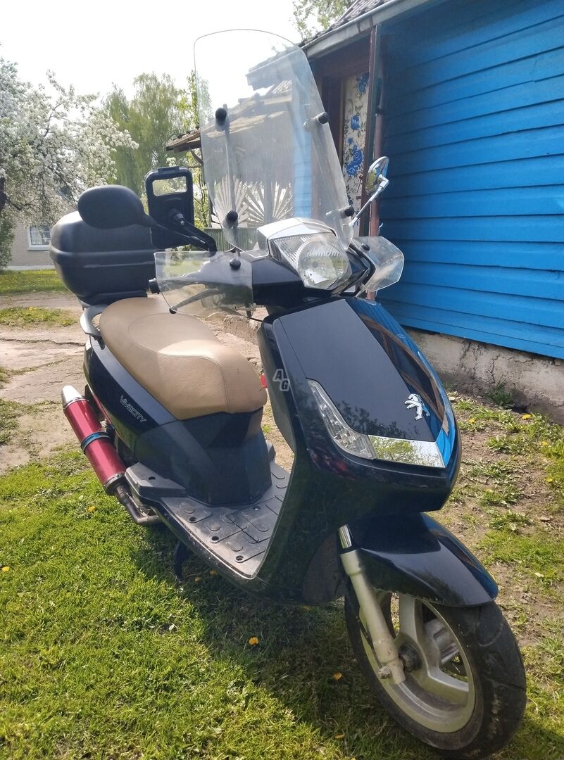 Peugeot Vivacity 2012 y Scooter / moped