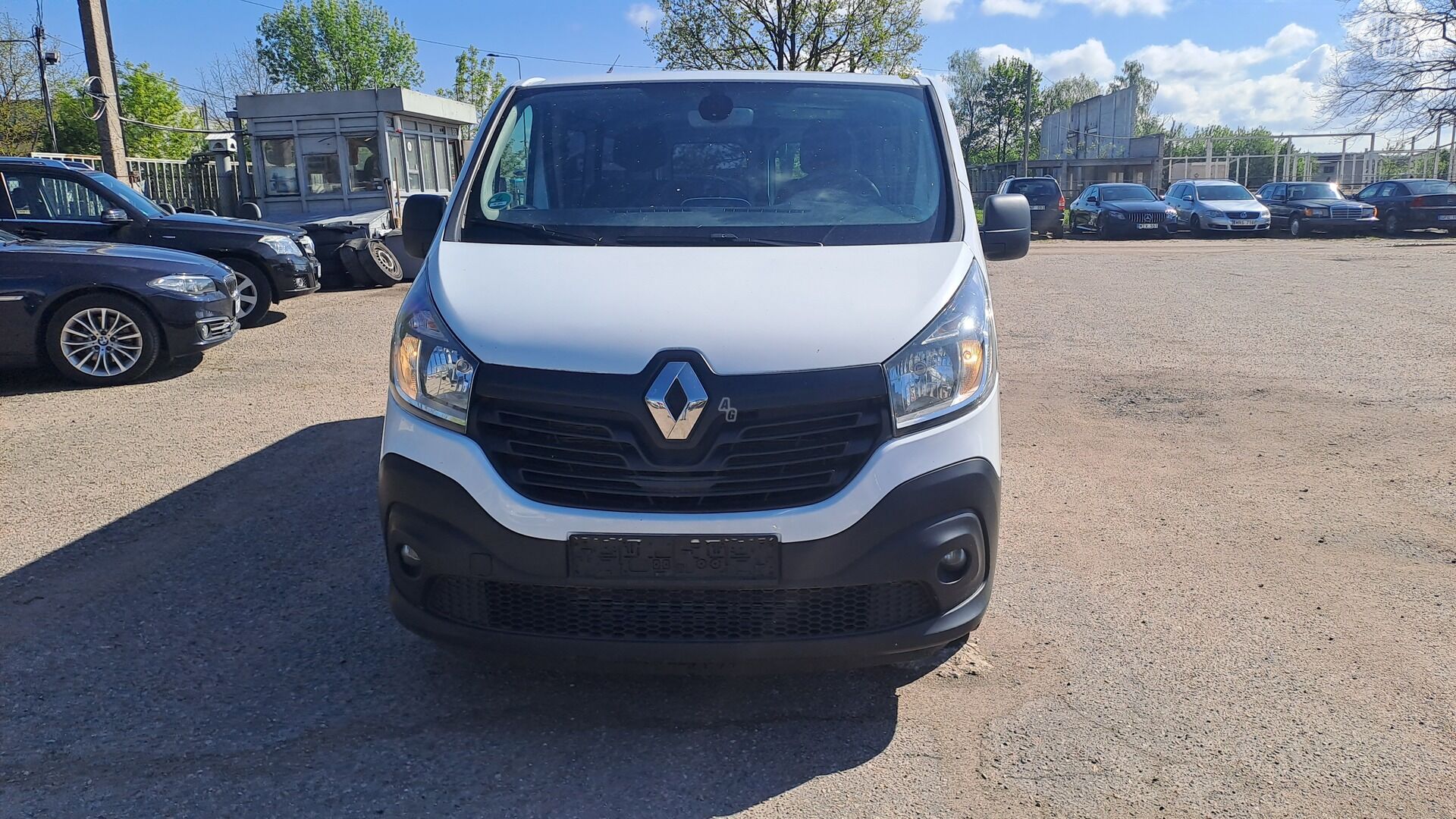Renault Trafic 2015 y Combi minibus