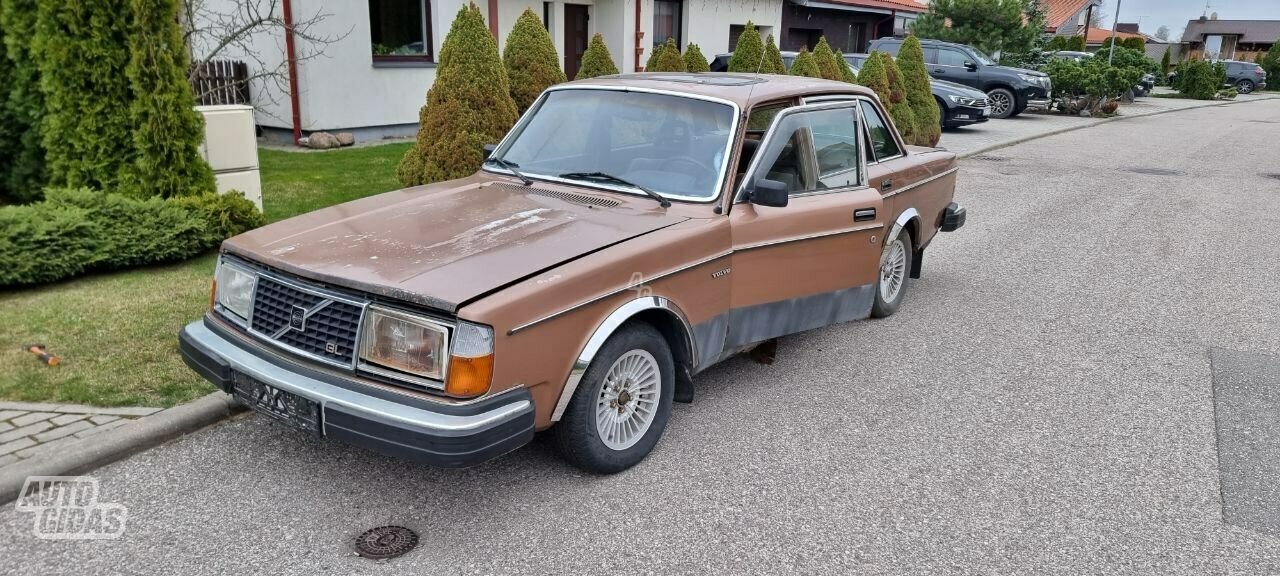 Volvo 244 1980 y Sedan