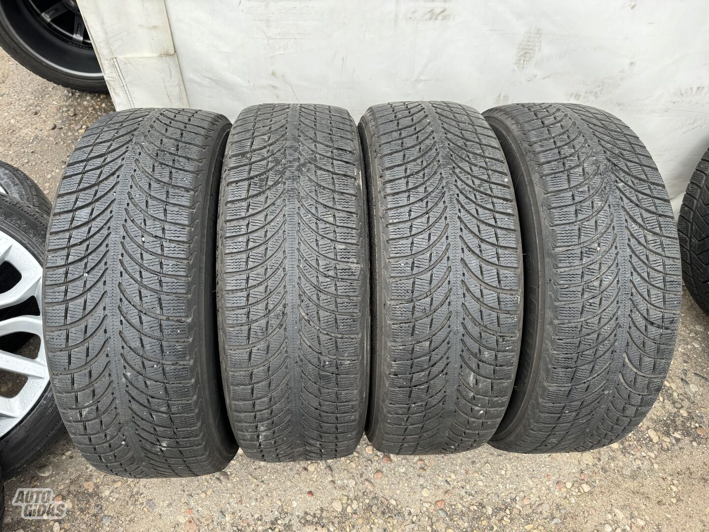 Michelin Siunciam, 4mm R17 universal tyres passanger car