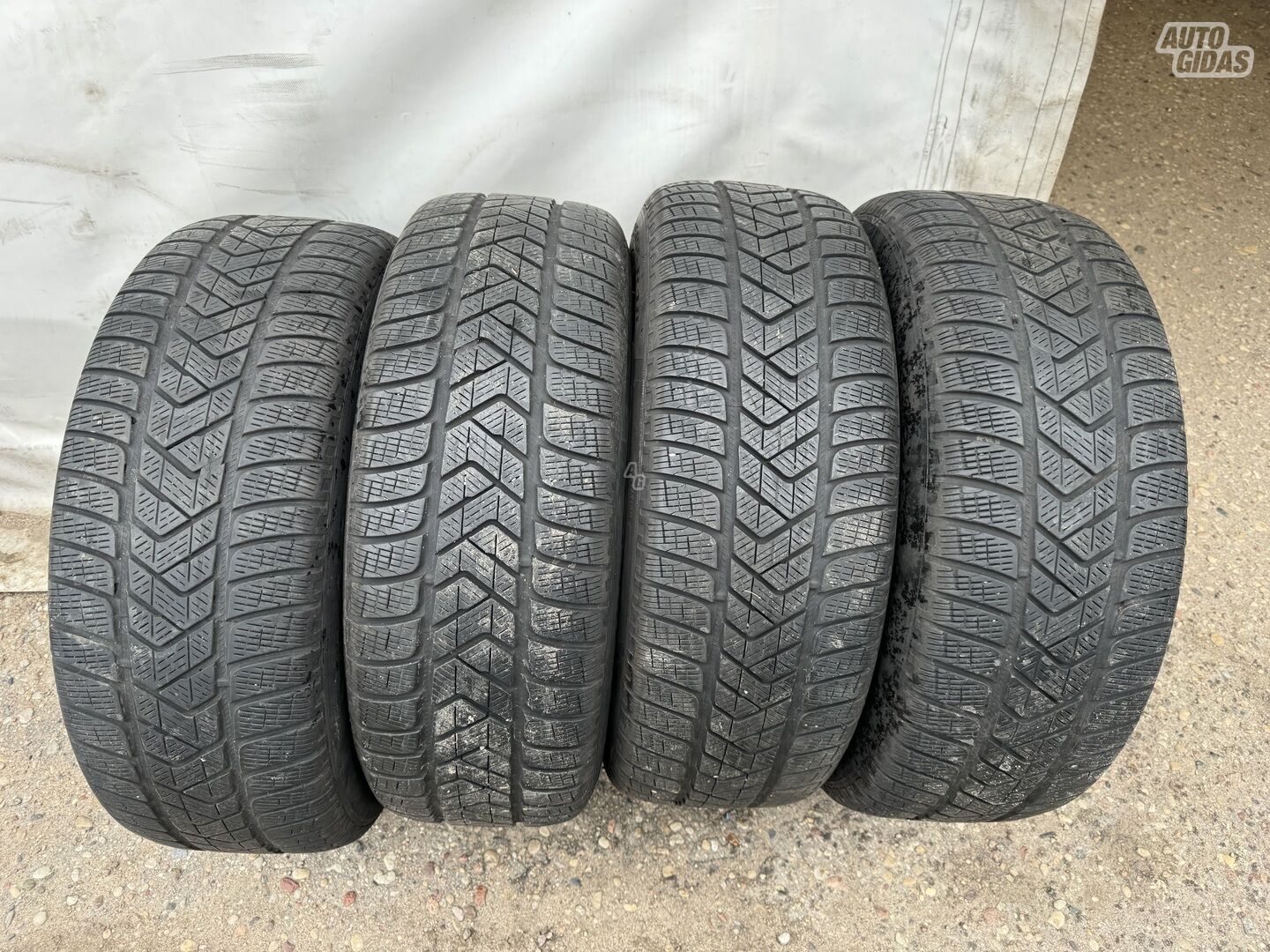 Pirelli Siunciam, 5+7mm R18 universal tyres passanger car
