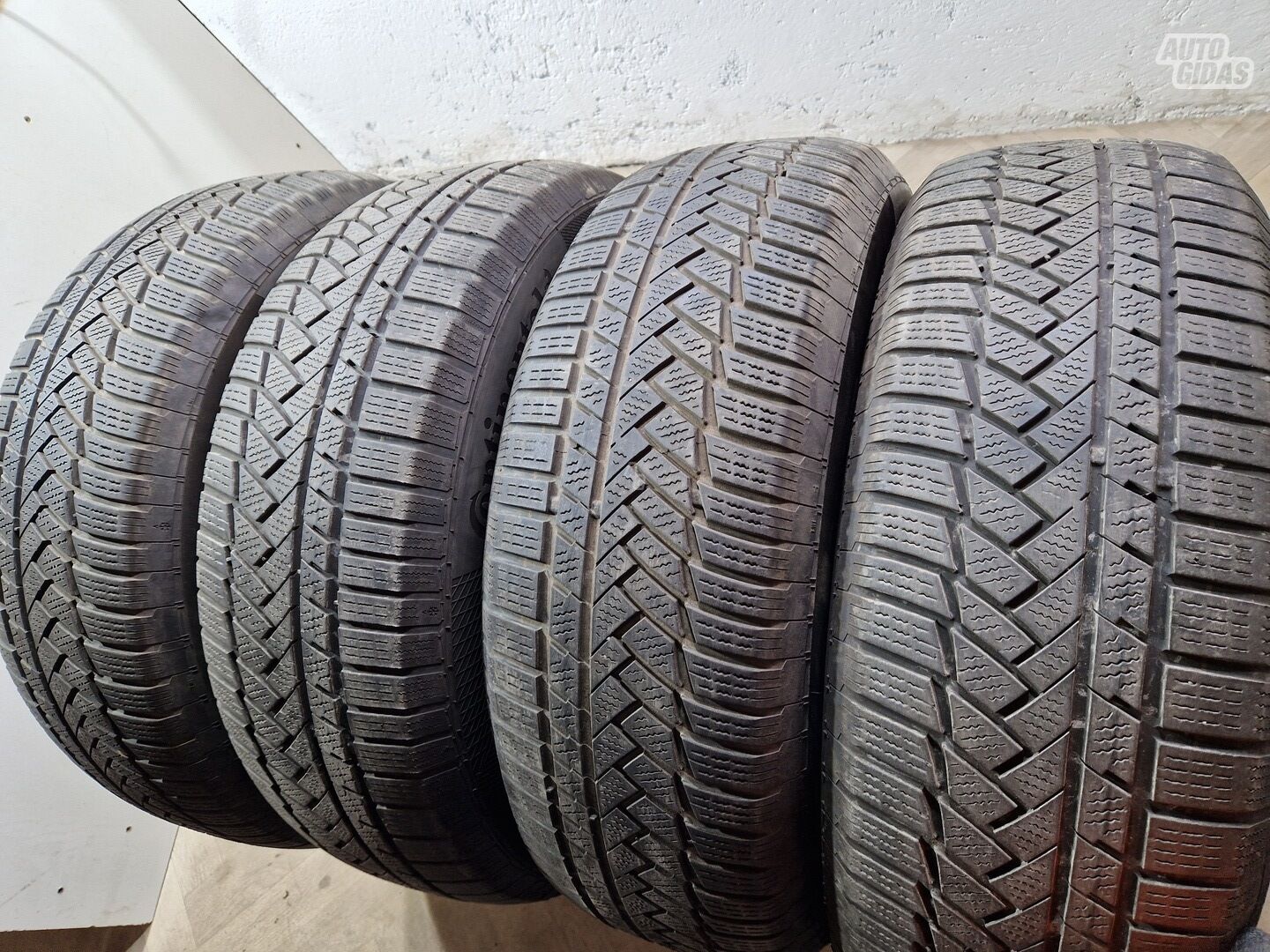 Continental 4-5mm R17 universal tyres passanger car