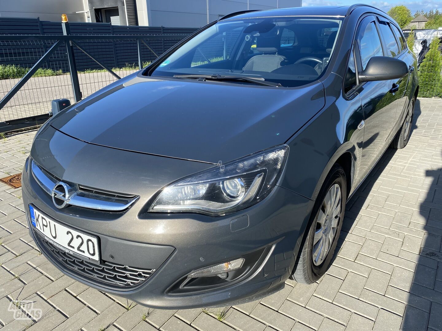 Opel Astra 2015 г Универсал