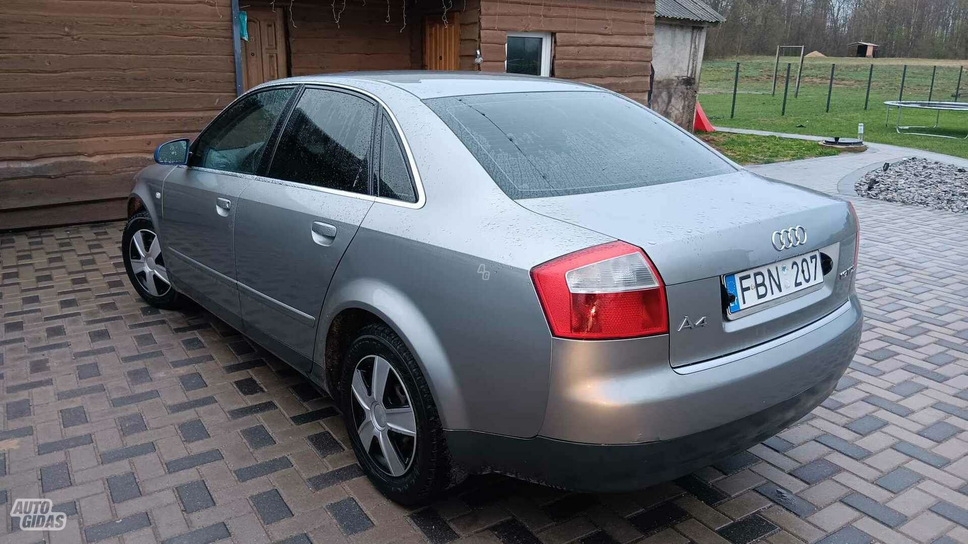 Audi A4 2002 m Sedanas