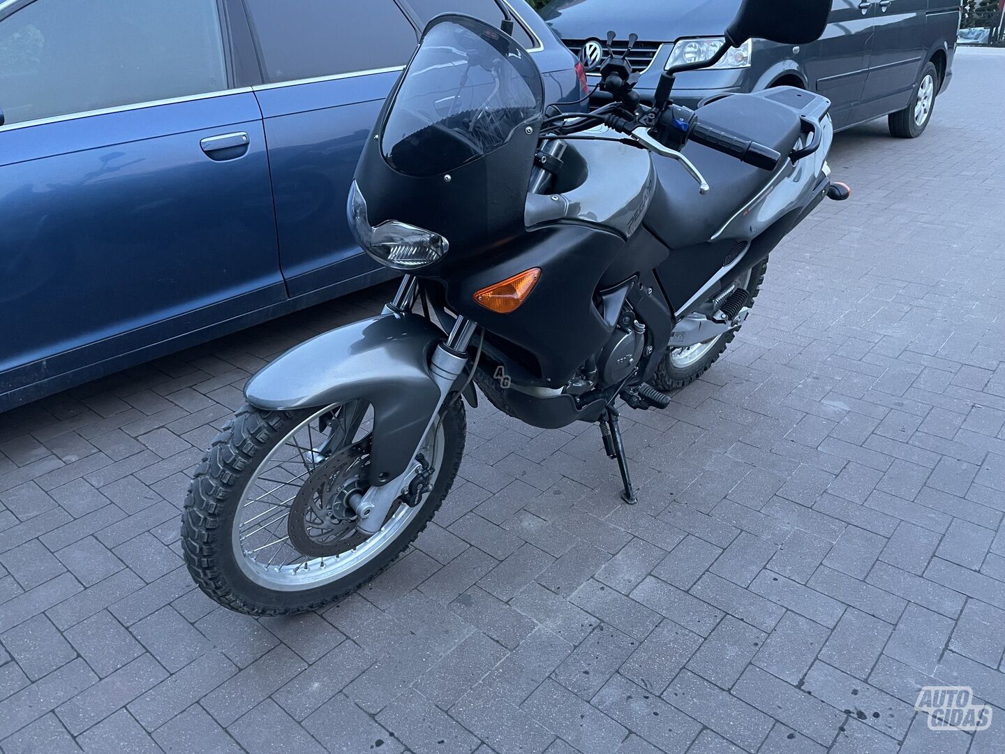 Aprilia Pegaso 2004 г Enduro мотоцикл