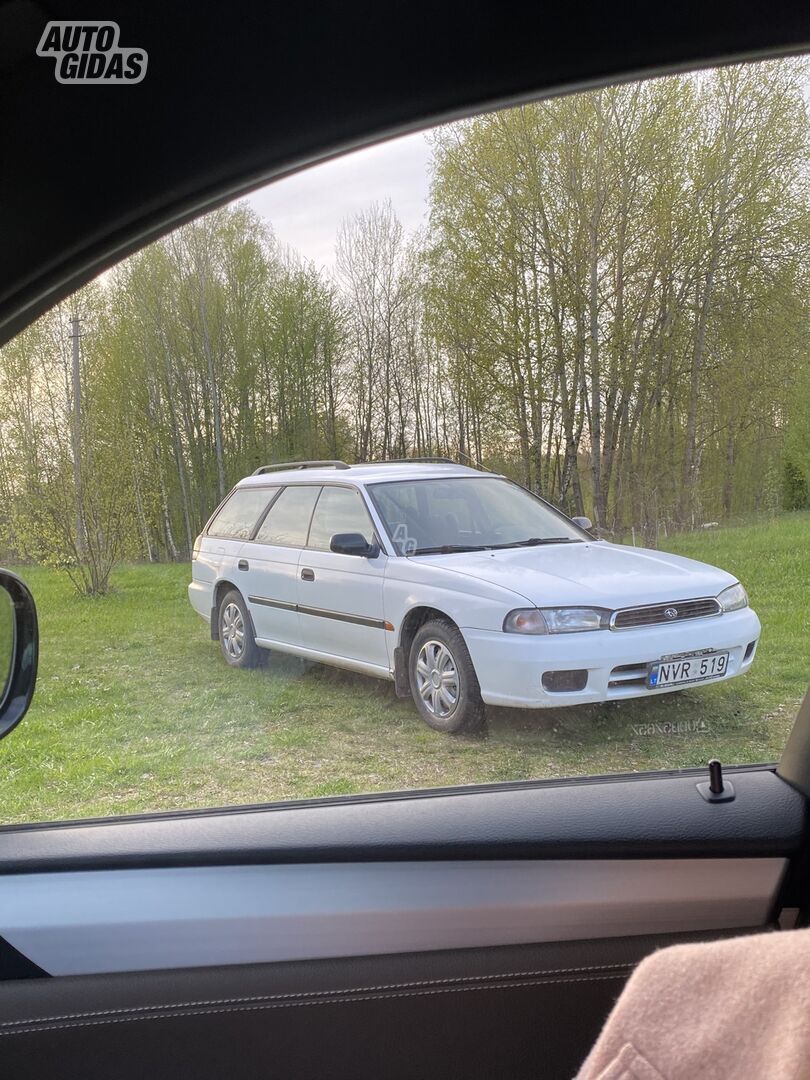 Subaru Legacy 1992 m Universalas