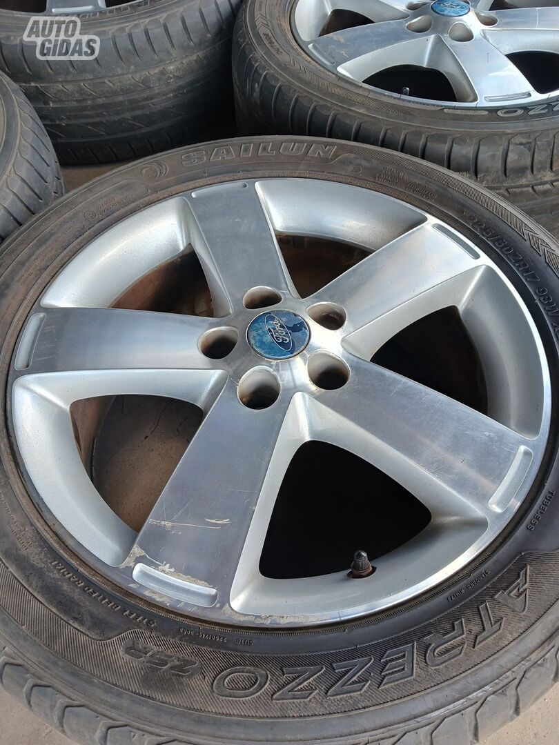 Ford R17 light alloy rims