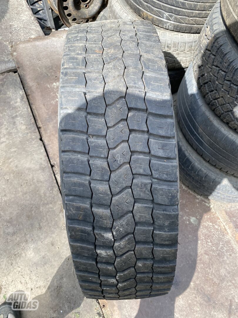 Michelin Xde2+ R19.5 universal tyres trucks and buses