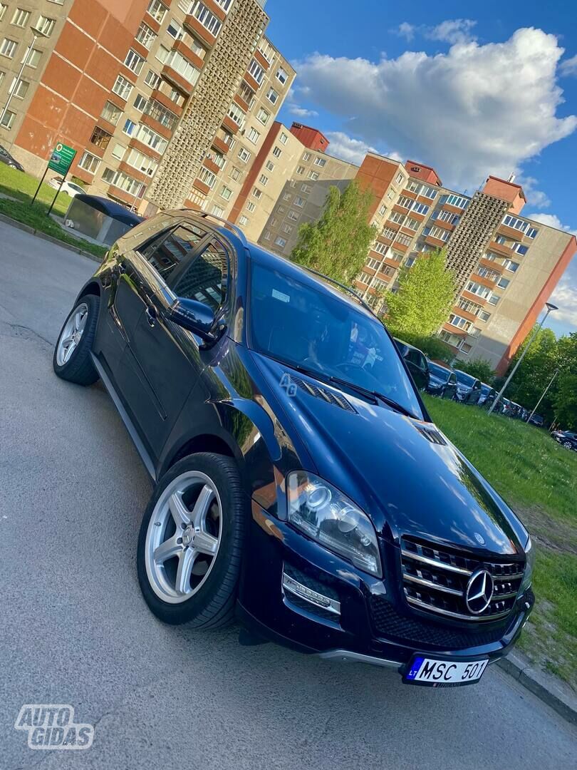 Mercedes-Benz ML 300 W164 CDI BlueEff. 2011 m