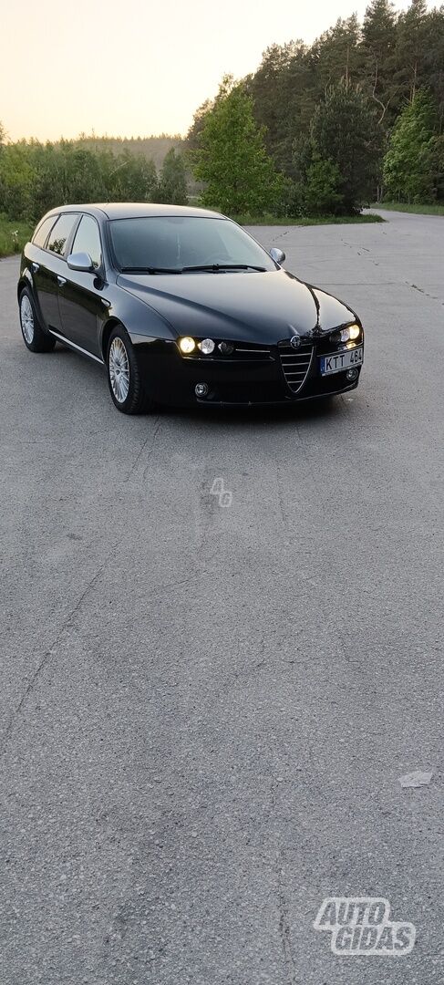 Alfa Romeo 159 2007 m Universalas