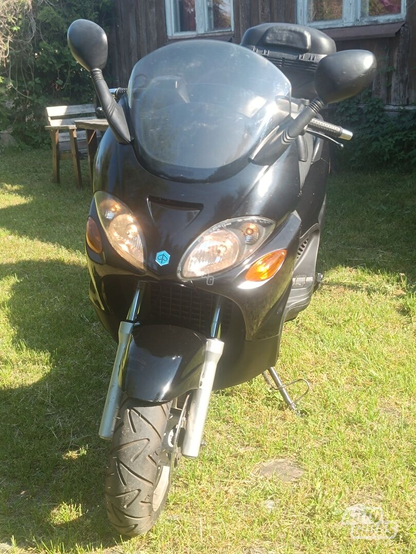 Piaggio X9 2001 m Motoroleris / Mopedas