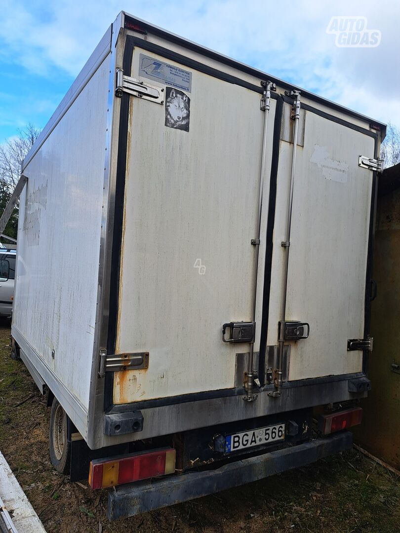 Volkswagen LT 2004 y Commercial auto (with box)