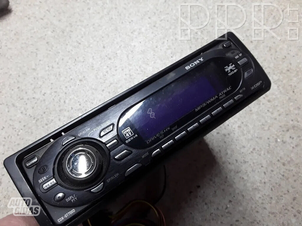 Sony cdx-gt700d CD player