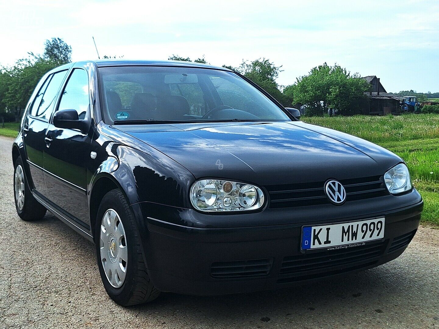 Volkswagen Golf Basis 2003 y