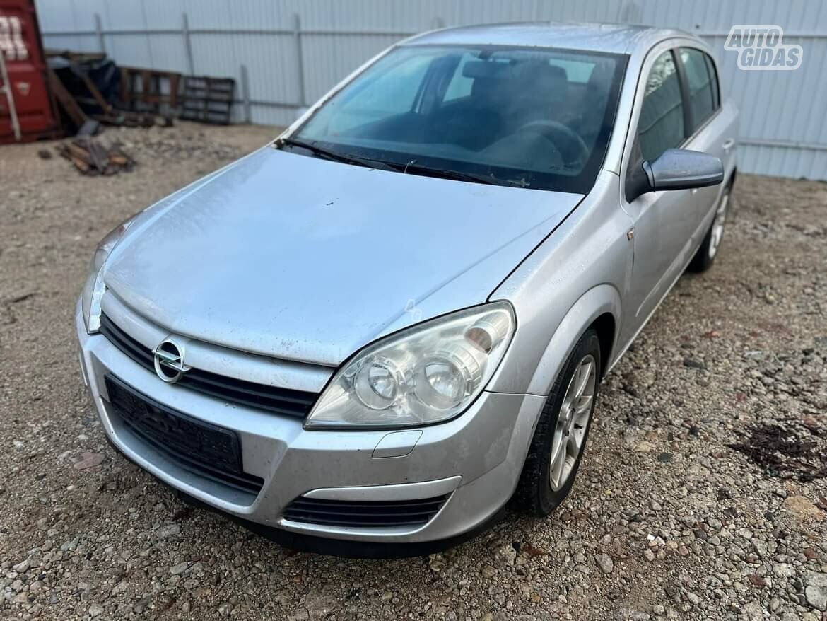 Opel Astra 2004 m dalys