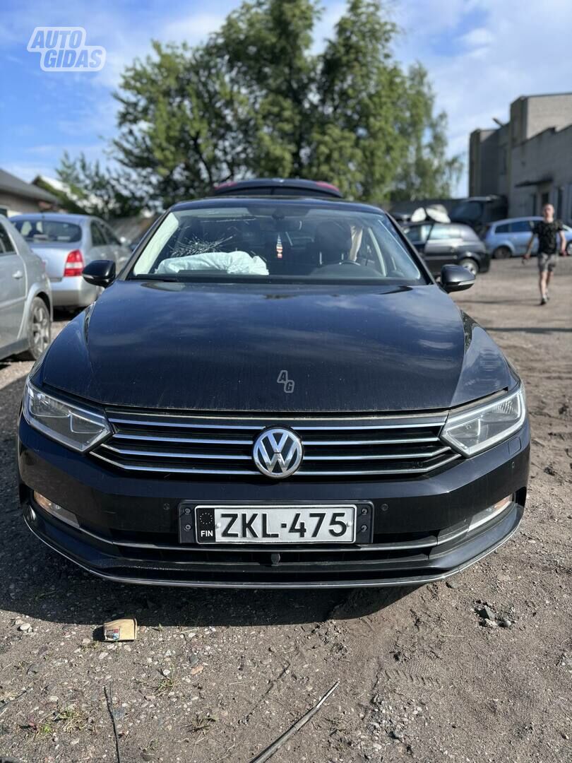 Volkswagen Passat 2015 y Sedan
