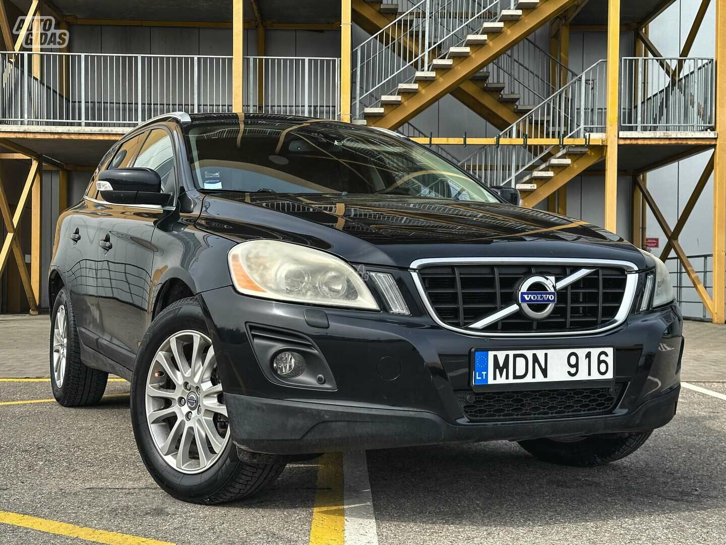 Volvo XC60 2009 y Off-road / Crossover