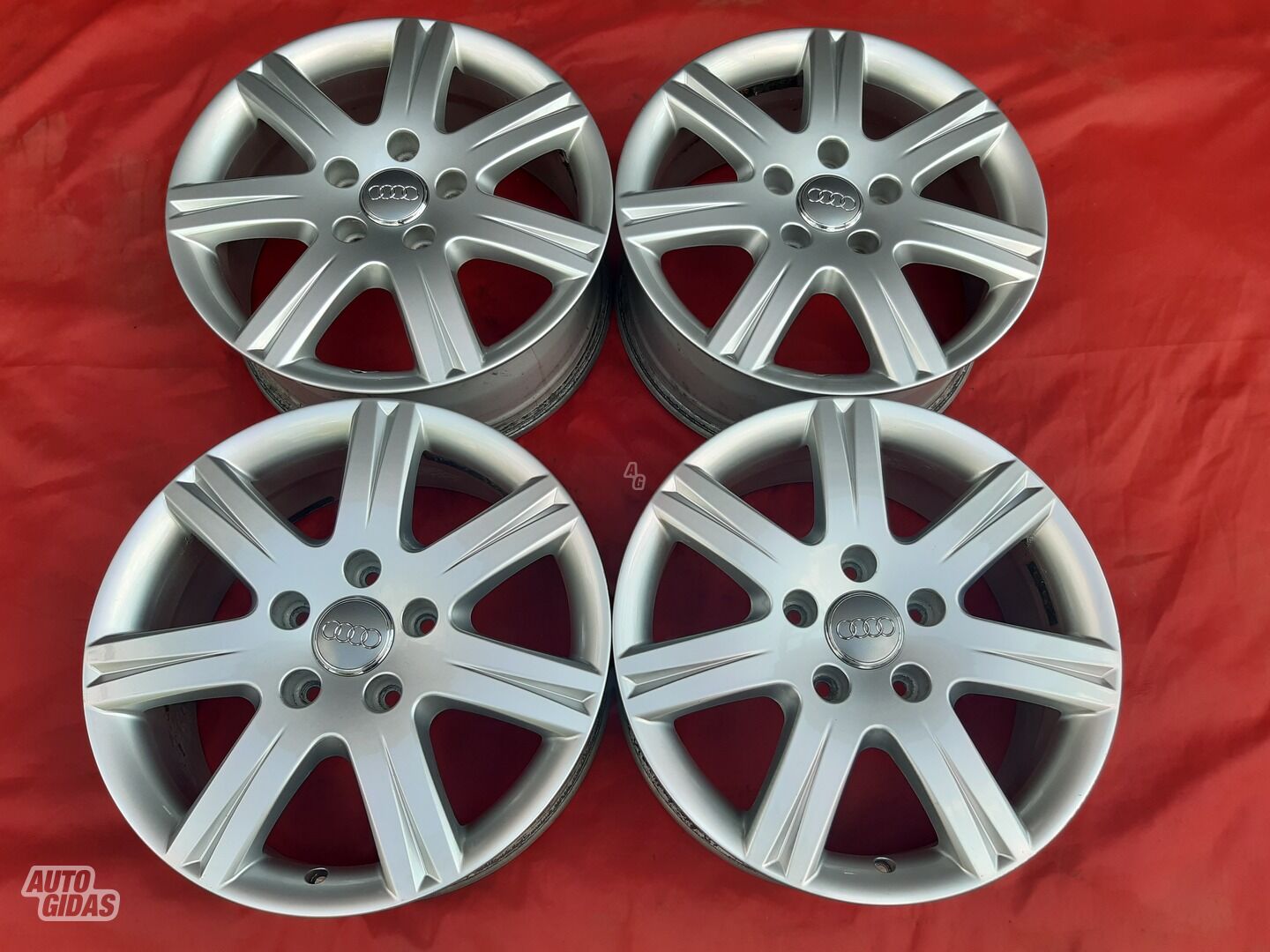 Light alloy R18 rims