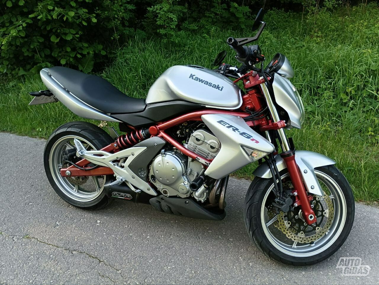 Kawasaki ER 2010 y Classical / Streetbike motorcycle