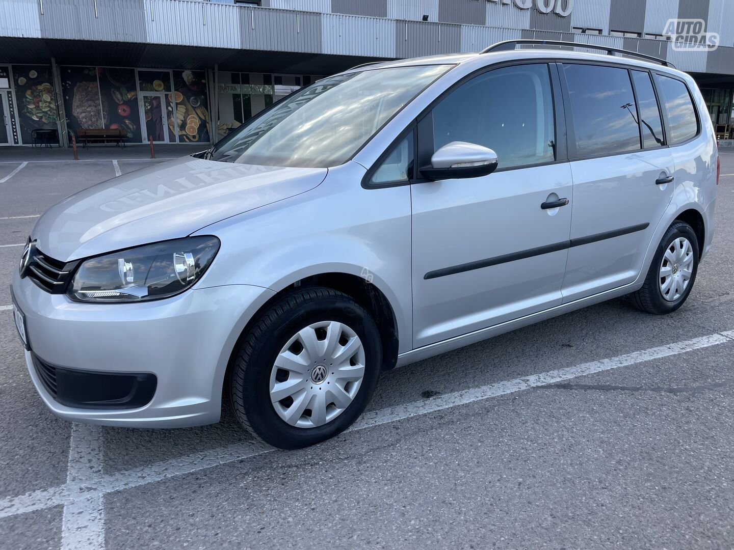 Volkswagen Touran II TSI Trendline 2011 г