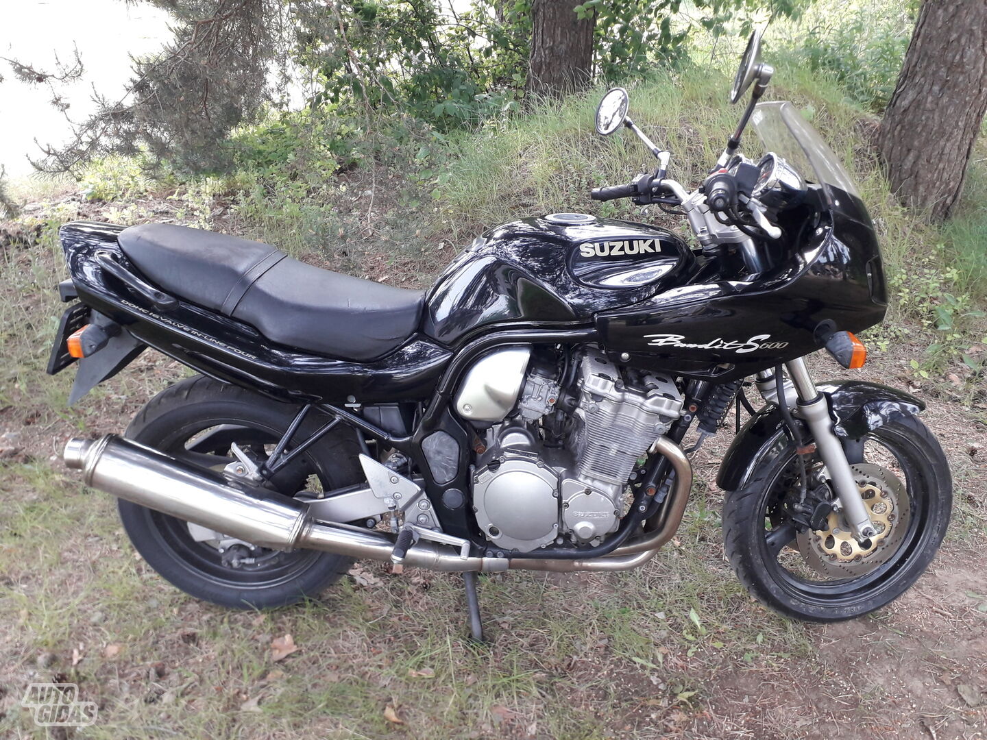 Suzuki GSF / Bandit 2000 y Classical / Streetbike motorcycle