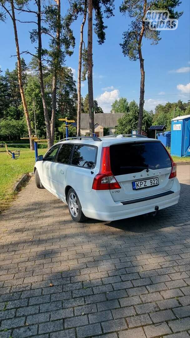 Volvo V70 III 2009 y