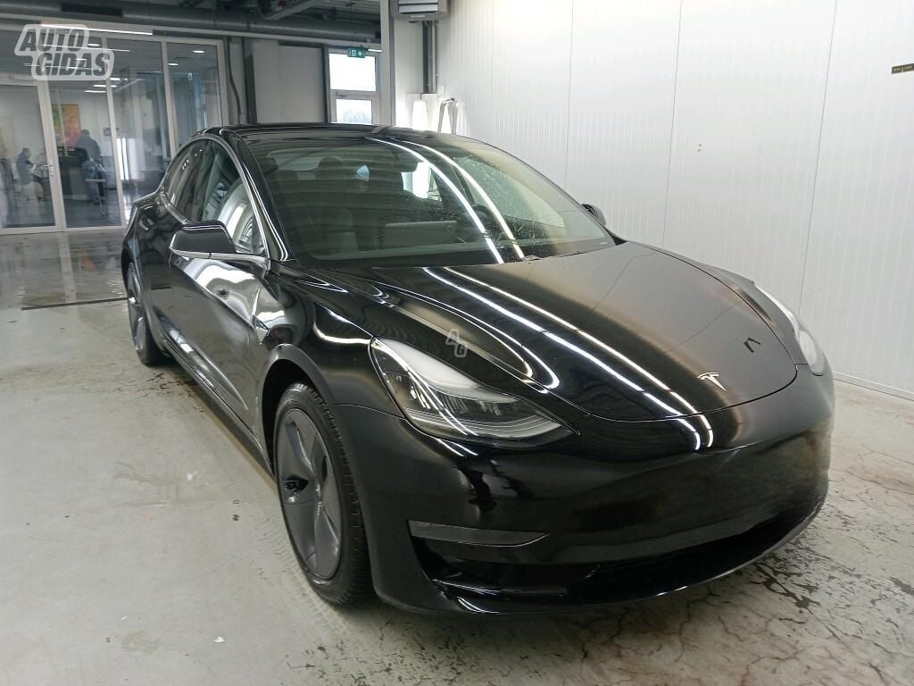 Tesla Model 3 LONG RANGE AWD 2019 m