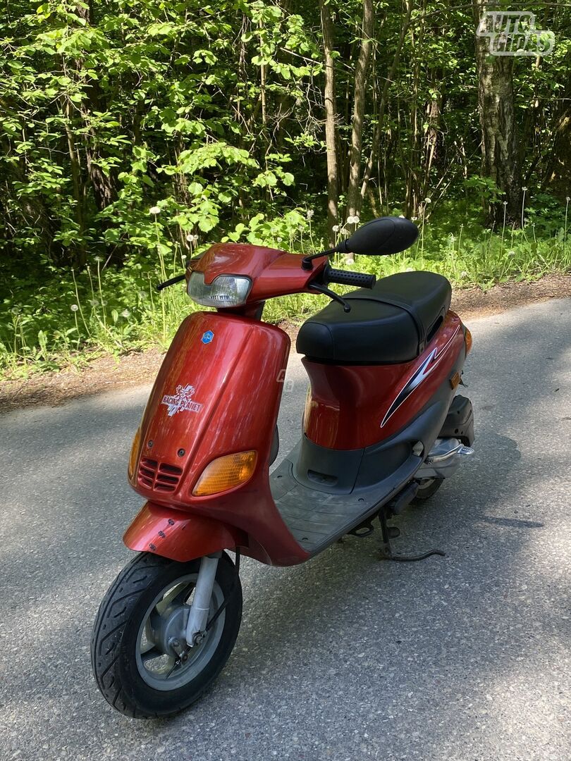 Piaggio ZIP 1996 y Scooter / moped