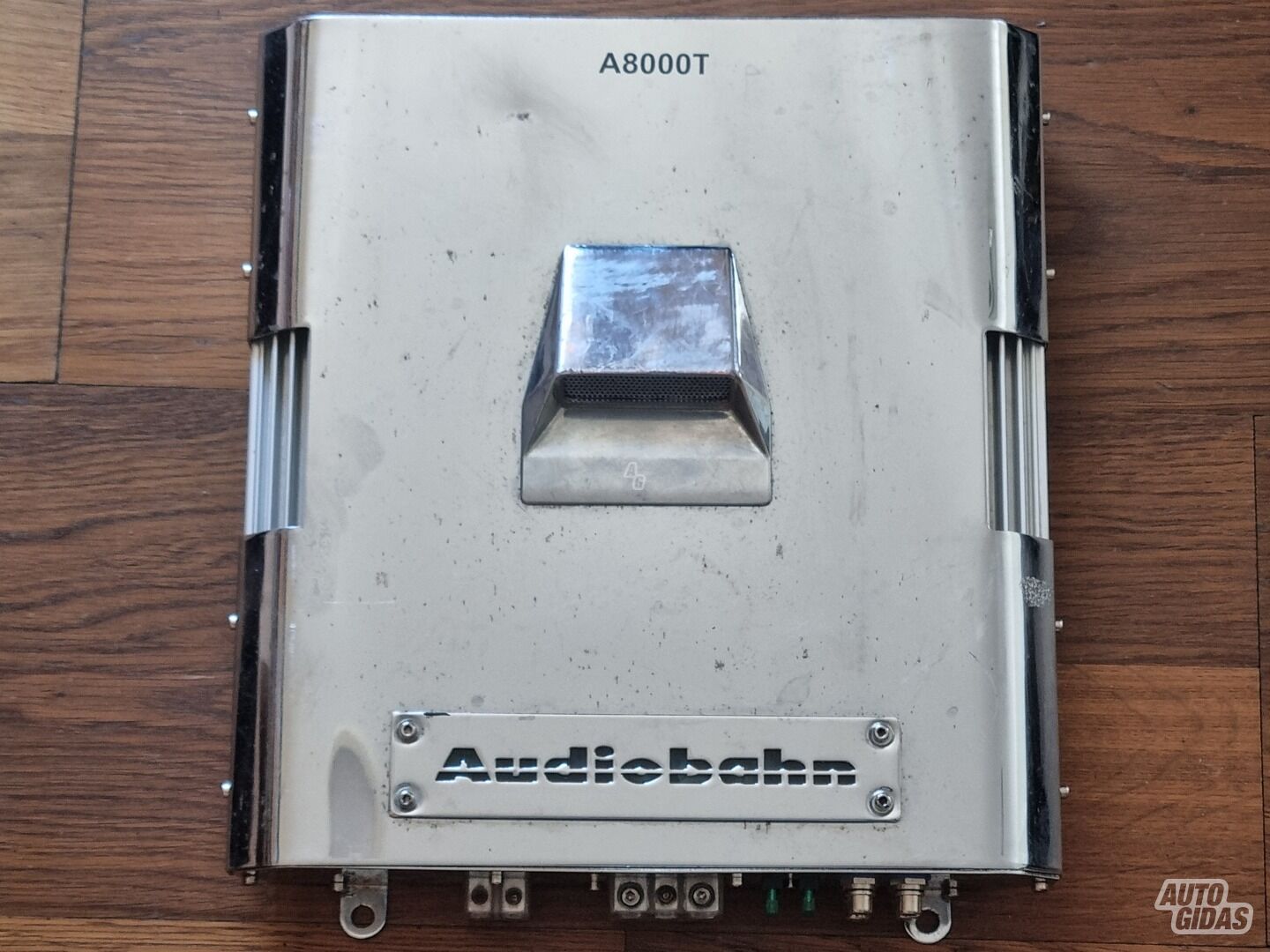 Audiobahn A8000T Audio Amplifier