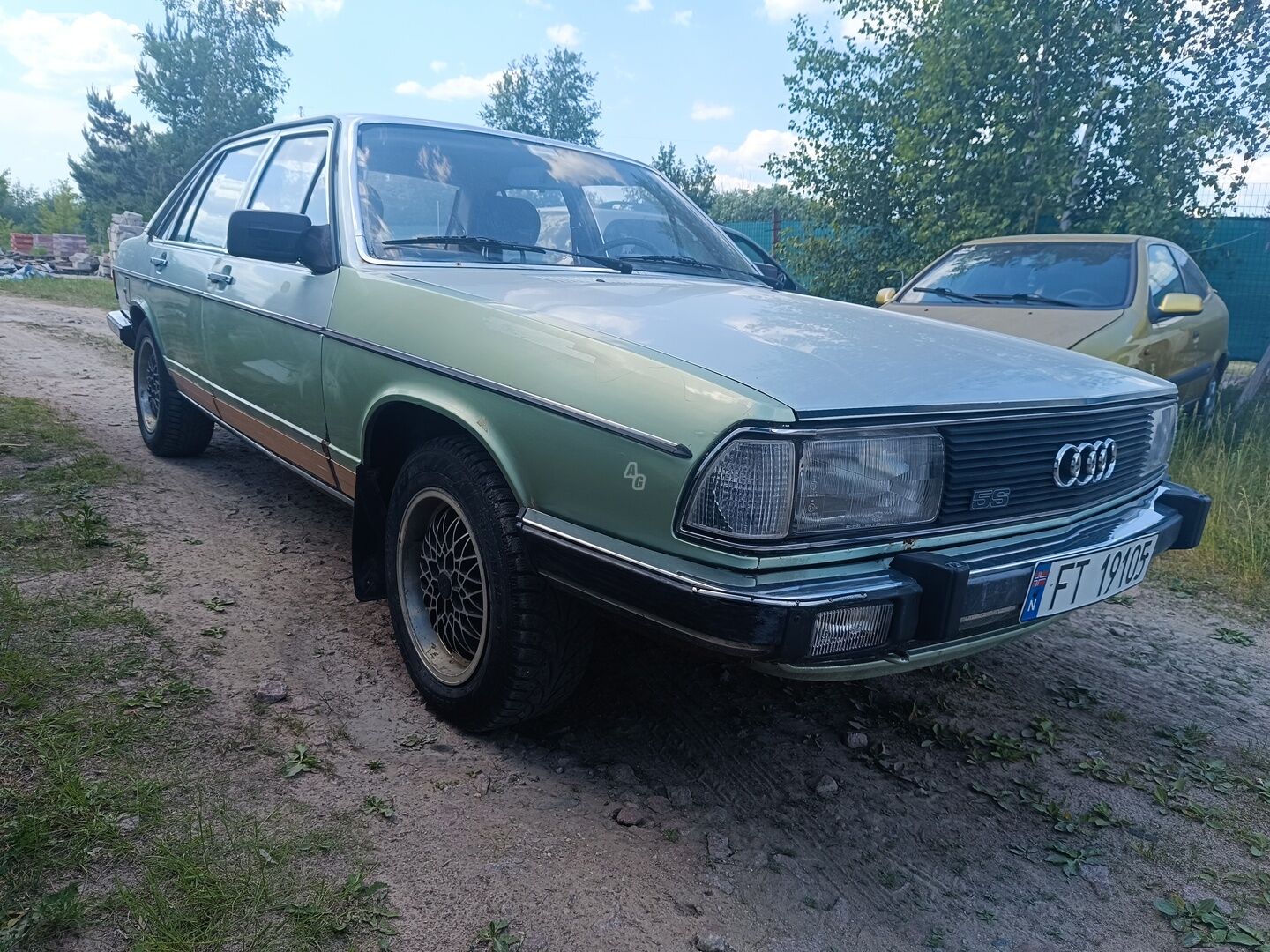 Audi 100 1981 y Sedan