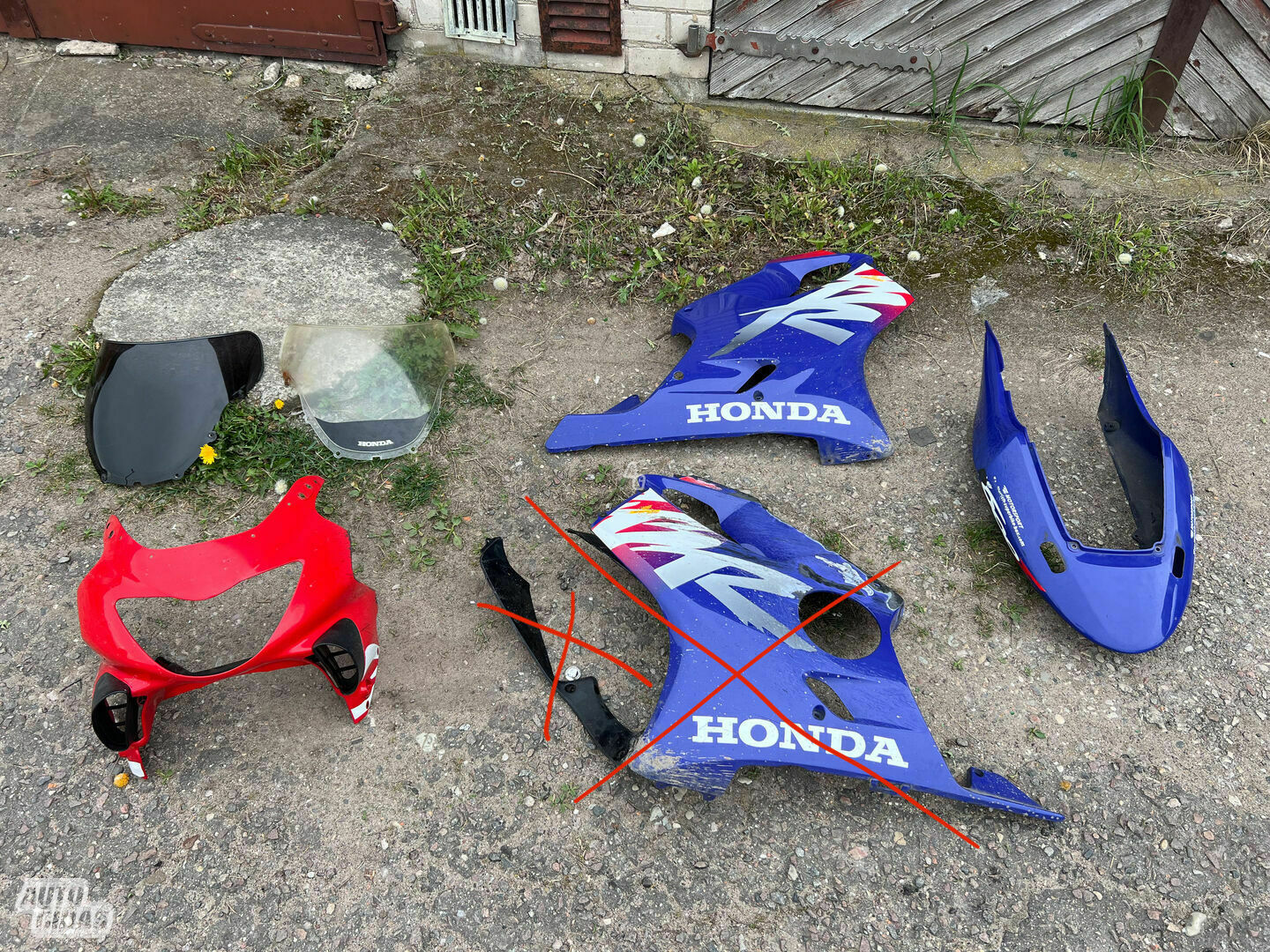 Sportinis / Superbike Honda CBR 1999 m dalys