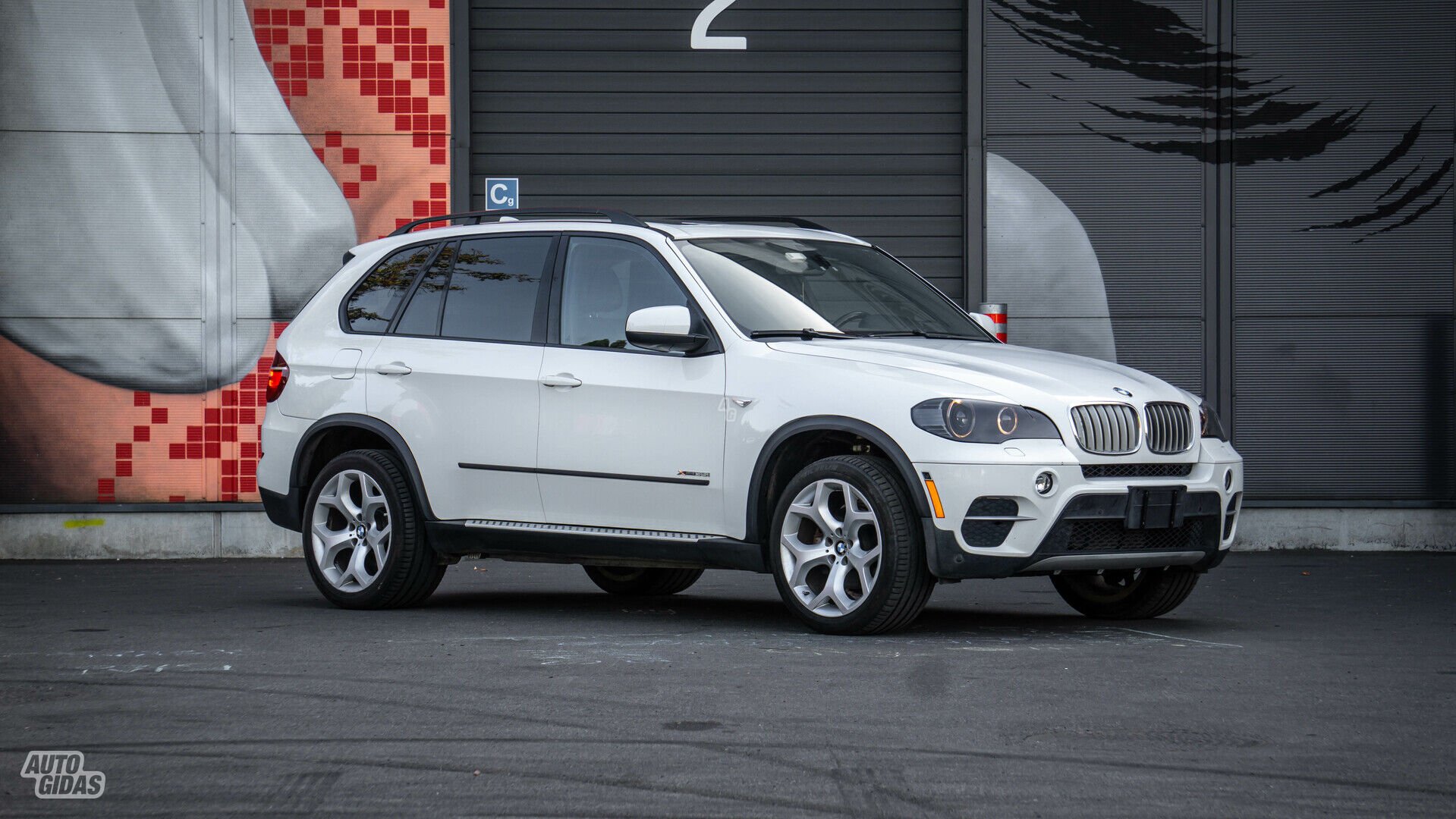 Bmw X5 i xDrive 2011 г