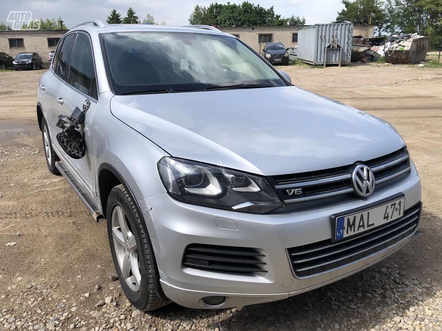 Volkswagen Touareg II 2011 m dalys