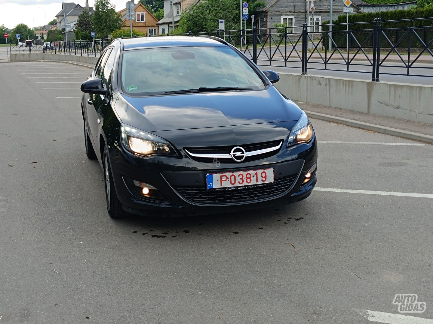 Opel Astra 2015 y Wagon