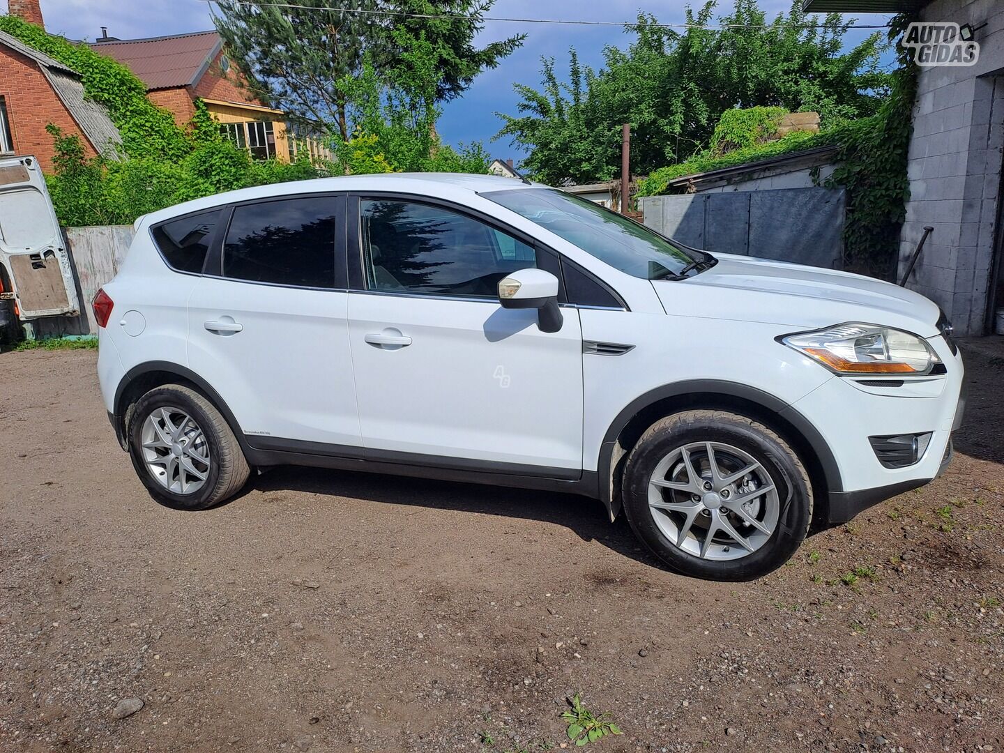 Ford Kuga TDCi Trend 2009 г