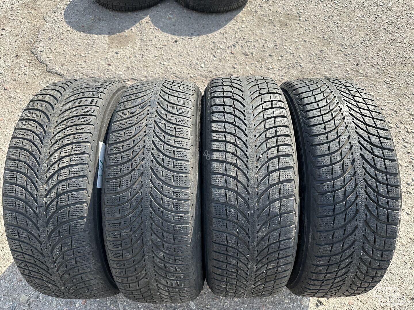 Michelin Siunciam, 4-5mm R18 универсальные шины для автомобилей