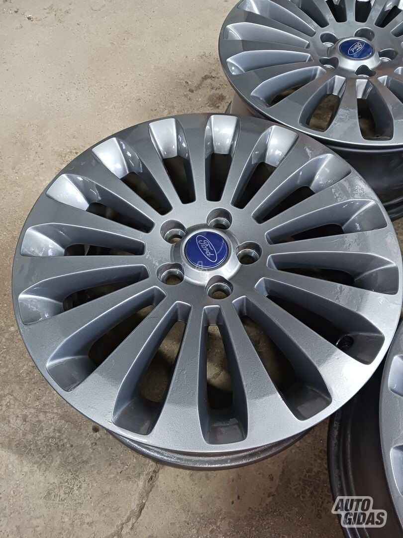 Ford light alloy R17 rims